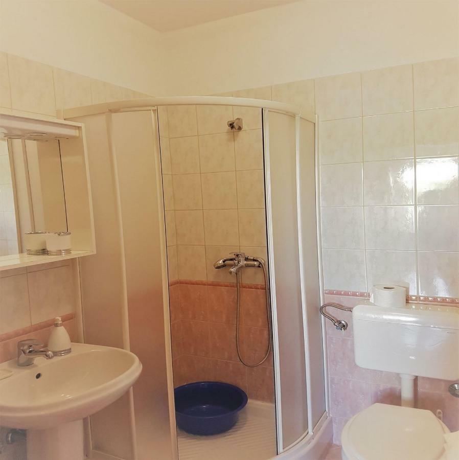 Apartments Vrtlici Stara Novalja Bagian luar foto