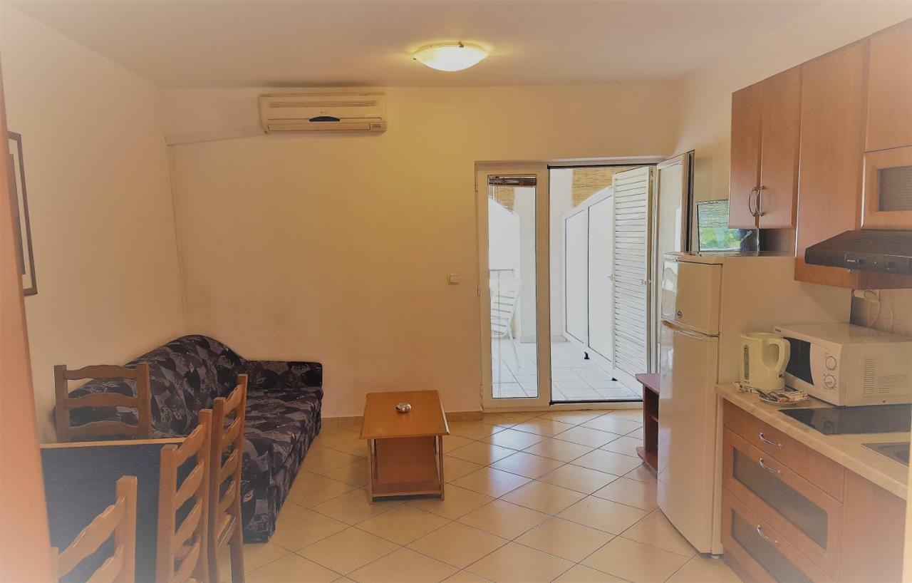 Apartments Vrtlici Stara Novalja Bagian luar foto
